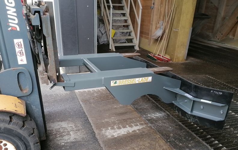W10 - Fork truck lift