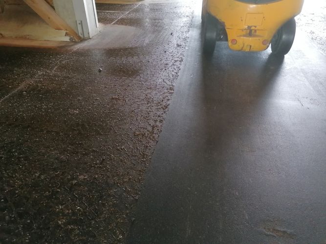 W10 - Fork truck lift - grain storage